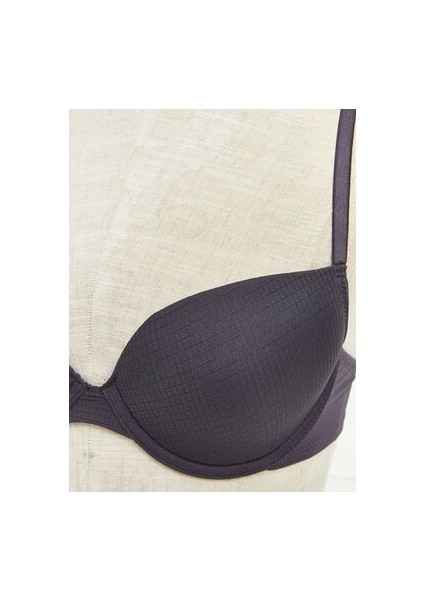 Balenli Dolgusuz Düz Tişört Sütyen modelleri