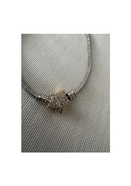 Taşlı Yıldız Charm Bileklik modelleri