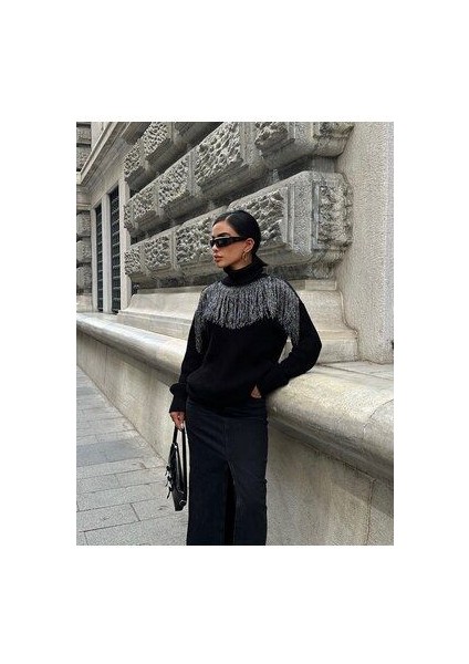 Siyah Simli Boğazlı Kazak