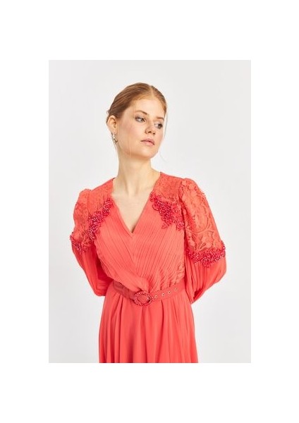 V Yaka Omuz Dantel Işleme Kollar Pilise Detaylı Uzun Şifon Abiye Elbise indirimleri