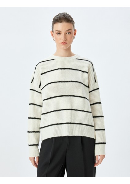 Yumuşak Dokulu Uzun Kollu Bisiklet Yaka Örme Kazak modelleri