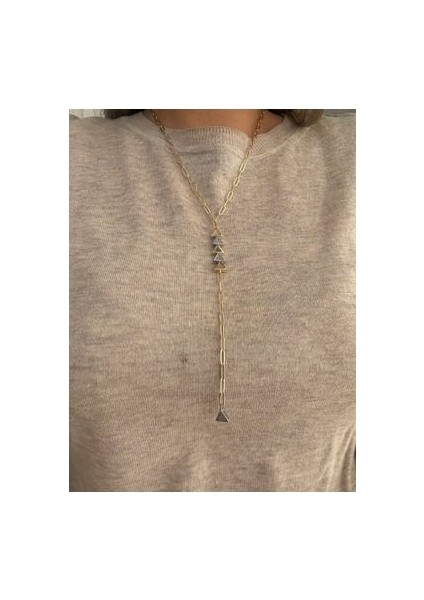 Sallantılı Taşlı Üçgen Ataç Kolye fırsatları