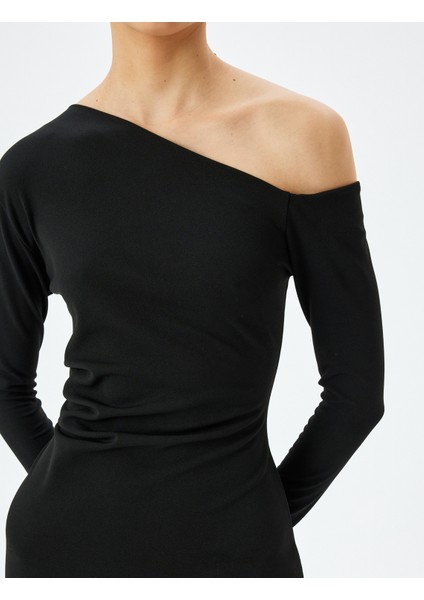 Drape Detaylı Asimetrik Yaka Uzun Kollu Mini Kalem Elbise indirimleri