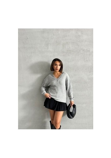 Kadın Gri V Yaka Yumoş Kumaş Kaşkorse Bluz modelleri