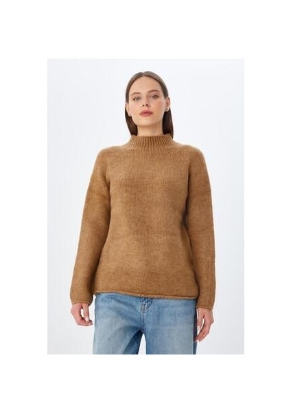 6849 Kadın Dikişsiz Dik Yaka Triko Kazak Camel