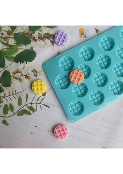 Yeşil Tarzı 18 Kaviteler Kek Kalıbı Pasta Dekorasyon Waffle Pişirme Tepsisi Muffin Silikon Kalıp Tatlı Jöle Puding Sabun Mutfak Pişirme Aracı (Yurt Dışından) indirimleri