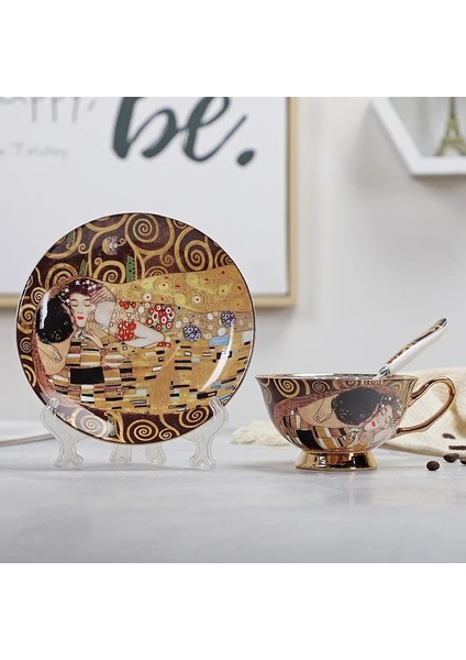 1550Q Stili Yefine Yüksek Li Kemik Porselen Kahve Fincanları Vintage Seramik Sırlı Gelişmiş Çay Fincanı ve Tabak Setleri Lüks Hediyeler (Yurt Dışından)