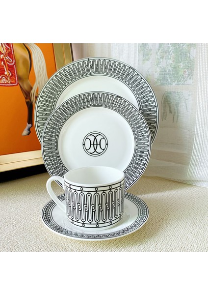 No.6 Stili Iskandinav Tarzı Kemik Çini Kahve Fincanı Tabağı Kaşık Seti 220 ml Ingiliz Cafe Porselen Çay Bardağı Gelişmiş Seramik Çay Fincanı (Yurt Dışından)