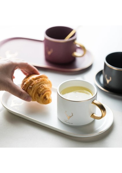 Siyah Stil Avrupa Lüks Altın Jant Seramik Kahve Fincanları ve Tabakları Hediye Kutusu ile Kaşık Setleri Kahvaltı Kupaları Tatlı Tabağı (Yurt Dışından) modelleri