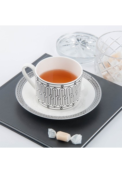 Kırmızı Stil Zarif H Mark Altın Üst Sınıf Kemik Çini Kahve Fincanı Avrupa Çay Bardağı Seti ve Tabağı Ikindi Çayı Kahve Drinkware (Yurt Dışından) fiyatları