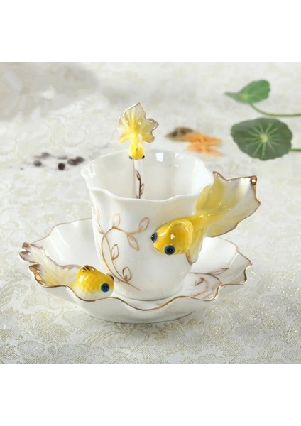 C Stili 200ML Goldfish Emaye Kahve Fincan Tabağı Kaşık Hadmade 3D Seramik Çay Süt Kupalar Set Kahvaltı Su Şişesi Noel Lover Hediyeler (Yurt Dışından) fırsatları