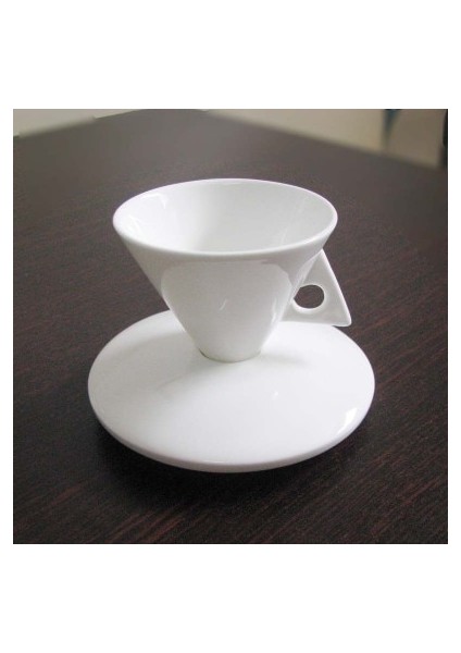 1 Adet Tarzı Nefis Italyan Espresso Fincan Yemekleri Benzersiz Yaratıcı Çift Kemik Porselen Seramik Bardak Şekilli Ev Beyaz Çay Bardağı Tabağı Seti 70M (Yurt Dışından)