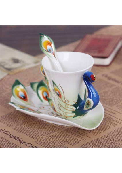 Yeşil Stil Avrupa Tarzı Seramik Kahve Fincanı Yaratıcı Kemik Çini 3D Emaye Renkli Porselen Çay Fincan Tabağı ve Kaşık Seti Drinkware (Yurt Dışından)