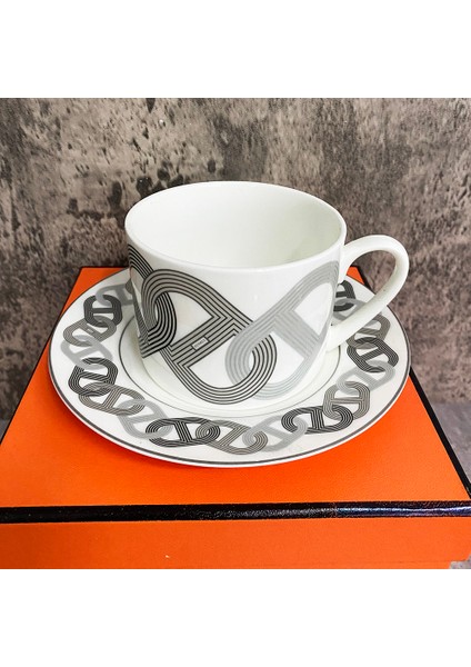 No.14 Tarzı Kemik Çini Kahve Fincanları ve Tabak Seti Zarif Altın Jant Çay Su Bardakları Güzel Çay Fincanı Seramik Mutfak Aksesuarları (Yurt Dışından)