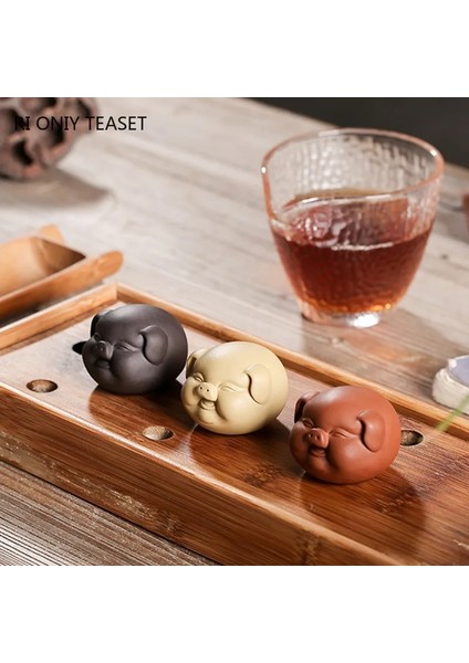 Bir Stil 5x4.5x3.3cm Butik Mor Kil Çay Pet Sevimli Domuz Heykeli Çay Heykelcik Süsler El Yapımı Heykel El Sanatları Çay Masa Dekorasyon Aksesuarları (Yurt Dışından) fiyatları