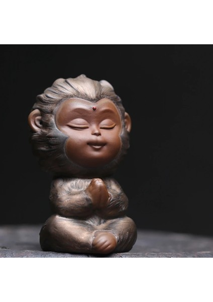 Ahşap Koltuk Stili ile Güneş Wukong Yaldızlı Çömlek Çay Pet Figürinler Çay Töreni Maymun Kral Heykeli Masa Dekorasyon Aksesuarları Zen Araba Süsleme Rahipler (Yurt Dışından) indirimleri