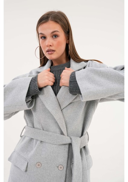 Gri Cepli Kuşaklı Kruvaze Kaşe Kaban fırsatları