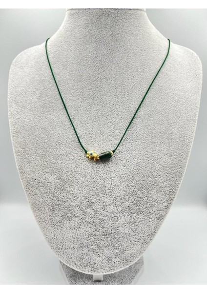 Sertifikalı Zümrüt Doğal Taş Kolye Fil Obje Detaylı Makrome Kilit Sistemi El Işçiliği fırsatları