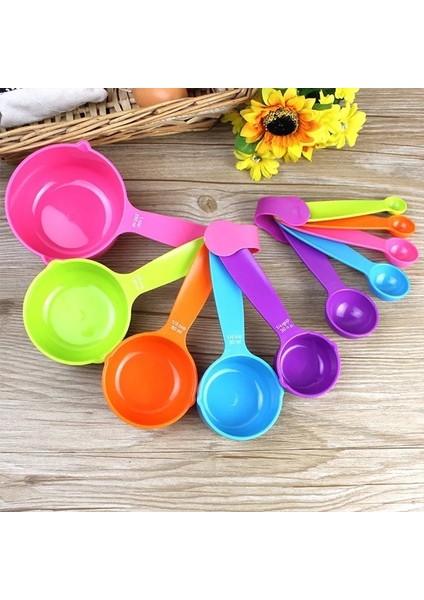 Küçük Beyaz Stil Et Ölçme Kaşıkları Renkli Plastik Ölçü Kaşığı Faydalı Şekerli Kek Pişirme Kaşığı Mutfak Pişirme Ölçme Aletleri (Yurt Dışından) fırsatları