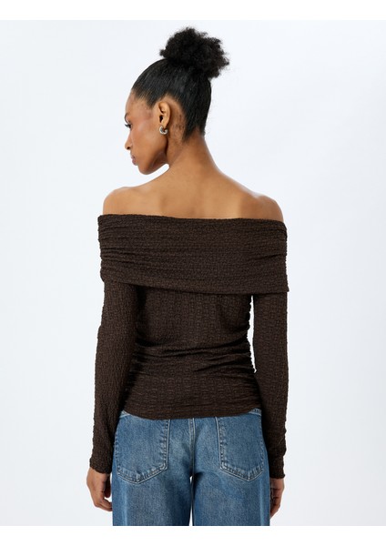 Dantel Detaylı Uzun Kollu Omzu Açık Slim Fit Tişört fırsatları