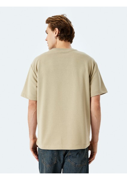 Etiket Detaylı Pamuk Karışımlı Kısa Kollu Bisiklet Yaka Tişört fırsatları