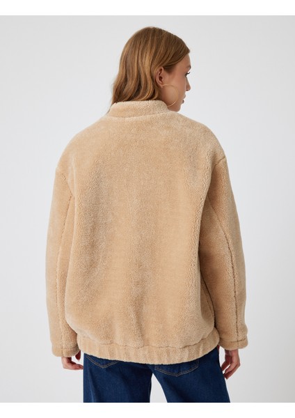 Oversize Peluş Ceket Cep Detaylı Çıtçıt Düğmeli Bomber Yaka fırsatları