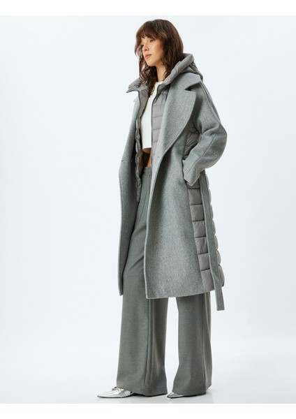 Kapüşonlu Uzun Kaban Kapitone Detaylı Kemerli Cepli