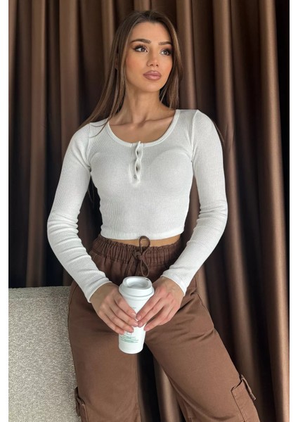 Kaşkorse Likralı Ön Çıtçıtlı Crop Top Bluz