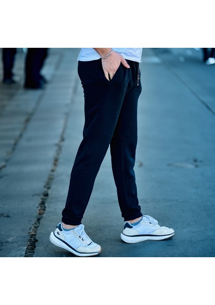 Siyah Çapraz Parçalı Üç Iplik Içi Pamuklu Paça Lastikli Eşofman Altı