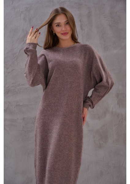 Kadın Oversize Kelebek Yumoş Dokulu Yırtmaçlı Elbise fiyatları