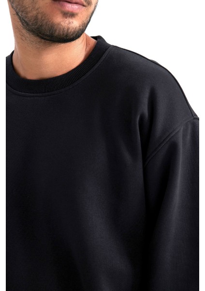 Oversize Geniş Kalıp Bisiklet Yaka Kalın Basic Düz Sweatshirt T5139AZ23AU indirimleri