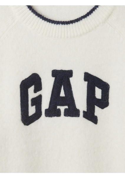 Kadın Kırık Beyaz Gap Logo Kazak modelleri