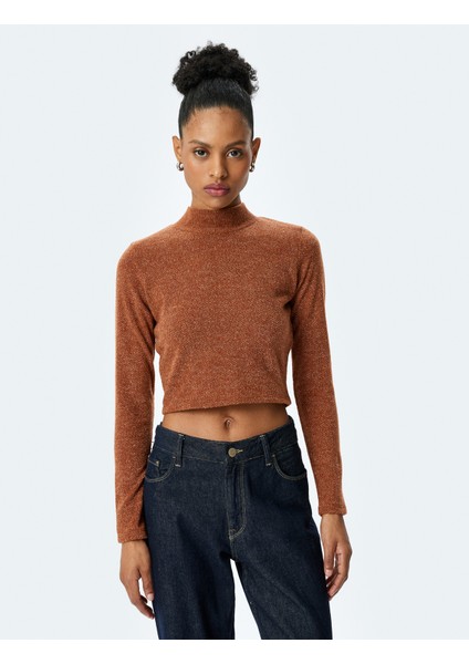 Yumuşak Dokulu Dik Yaka Uzun Kollu Crop Tişört modelleri