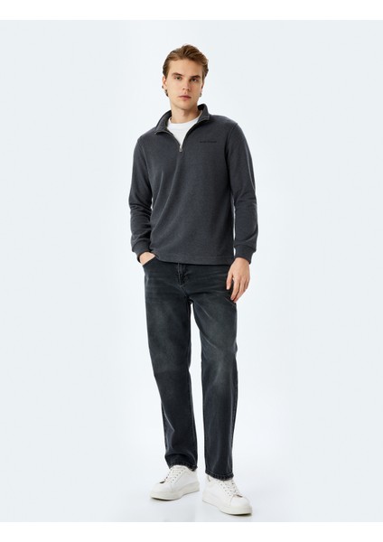 Uzun Kollu Pamuk Karışımlı Slogan Işlemeli Yarım Fermuarlı Sweatshirt fiyatları