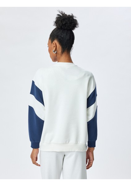 Üç Iplik Bisiklet Yaka Pamuklu Baskılı Sweatshirt