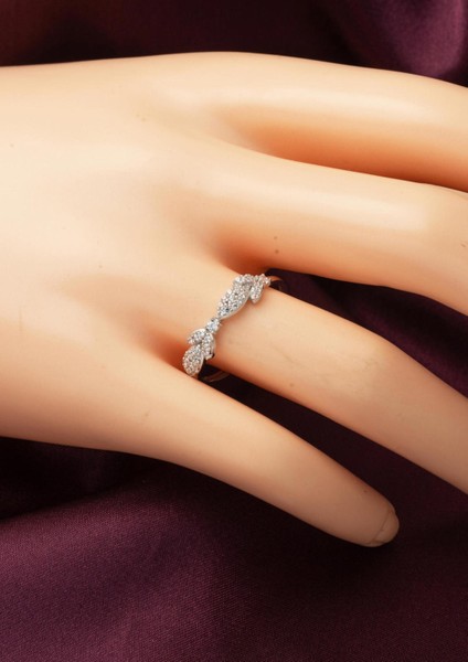 Lale Model Beyaz Altın Minimal Yüzük fiyatları