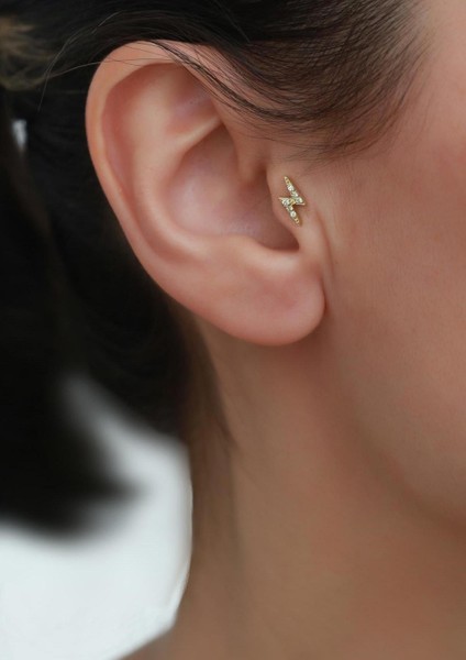 14 Ayar Altın Taşlı Şimşek Tragus Piercing