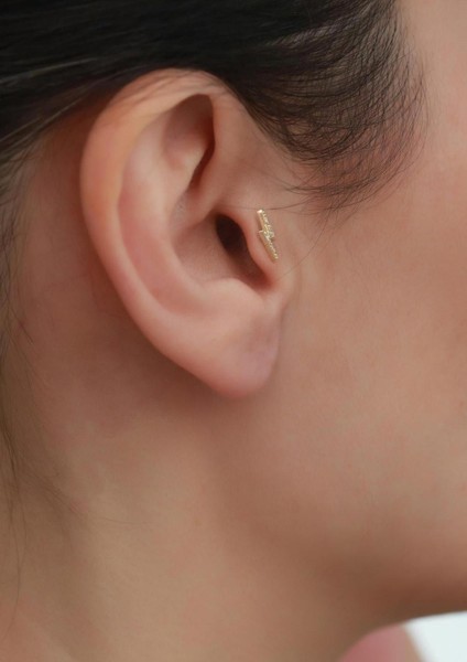 14 Ayar Altın Taşlı Şimşek Tragus Piercing