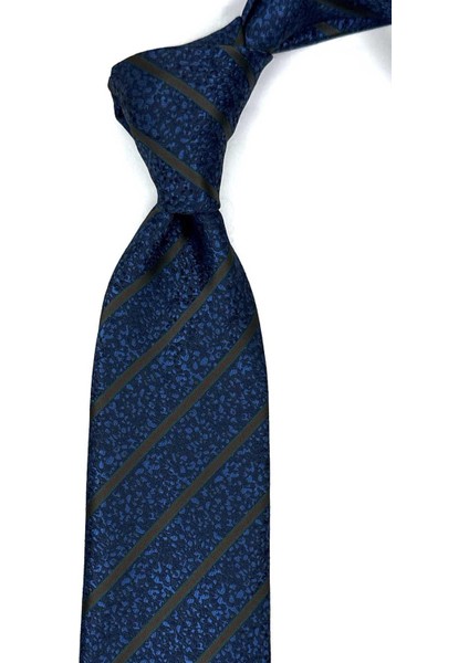 Lacivert Çizgi Desen Mendilli Klasik Kravat KK12917