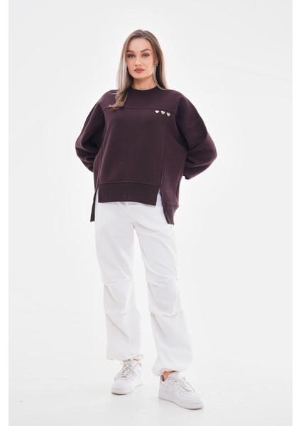 Kalp Detaylı Acı Kahve Sweatshirt