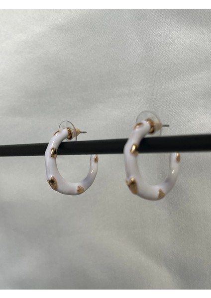Gold Detay Beyaz Küpe