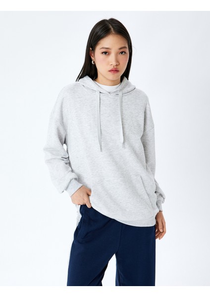 Kapüşonlu Kanguru Cepli Pamuklu Basic Sweatshirt