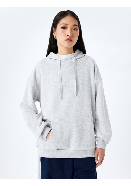 Kapüşonlu Kanguru Cepli Pamuklu Basic Sweatshirt