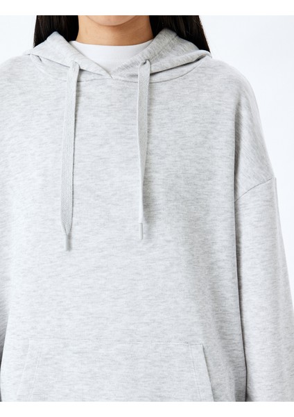 Kapüşonlu Kanguru Cepli Pamuklu Basic Sweatshirt