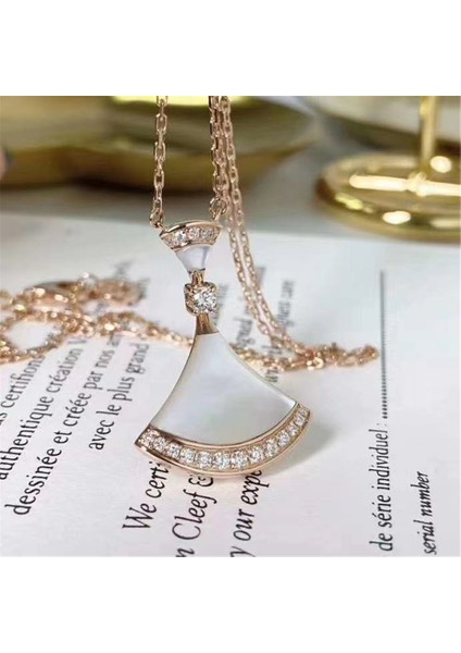 WHITE02-KÜPE Gül Altın Kaplama Küçük Etek Kolye Fan Kolye Kolye Kadın Glamour Moda Lüks Takı Hediye (Yurt Dışından)