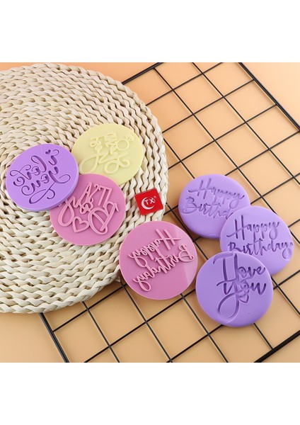 TXFE570 Stili Mutlu Doğum Günü Bisküvi Baskı Stamper Düğün Pastası Dekorasyon Kalıp Çerez Kabartma Kalıp Aracı Pişirme Dekorasyon Malzemeleri (Yurt Dışından) fırsatları