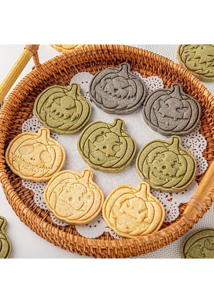 E2477-B Stili Dıy Cadılar Bayramı Kabak Kurabiye Damgası Bisküvi Kalıp 3D Kabak Kurabiye Kesiciler Mutfak Cadılar Bayramı Partisi Için Dıy Pişirme Kalıp (Yurt Dışından) indirimleri