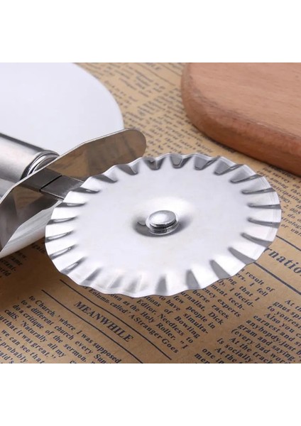 Tek Kesim Tarzı Çift Rulo Pizza Yuvarlak Dantel Pizza Tekerlek Paslanmaz Çelik Bıçak Makarna Kesici Makarna Makarna Mutfak Gereçleri Mutfak Aksesuarları Aracı (Yurt Dışından) modelleri