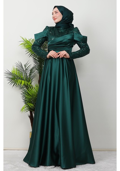 Kolu Drapeli Pullu Abiye Zümrüt modelleri