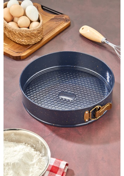 28 cm Kelepçeli Kek ve Pasta Kalıbı - Yapışmaz Yüzey, Kolay Çıkartma ve Şık Tasarım